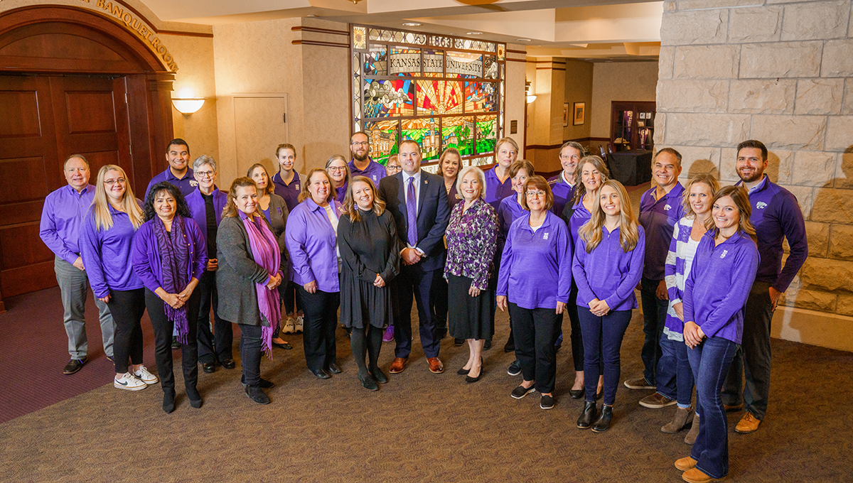 Group photo of K-State Alumni Association organization from 2023